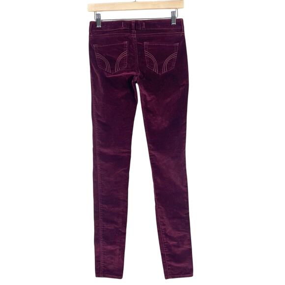 Hollister Women's Skinny Pants in Deep Burgundy - Picture 3 of 4